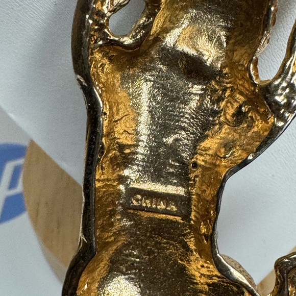 Tiger Necklace with necklace w/green eyes 30 inches - Picture 4 of 6